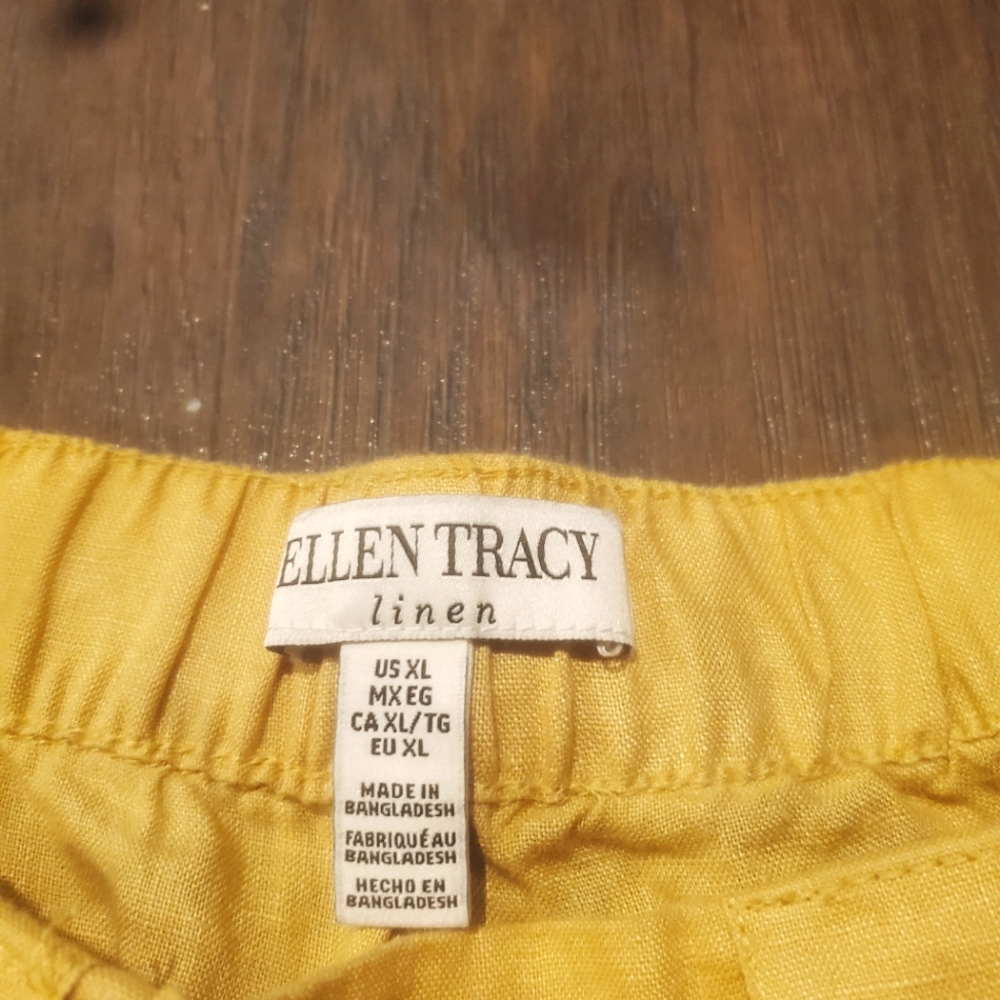 Shorts - Picture 5 of 10